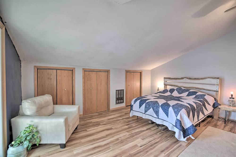 Photo of Bedroom in Richwood