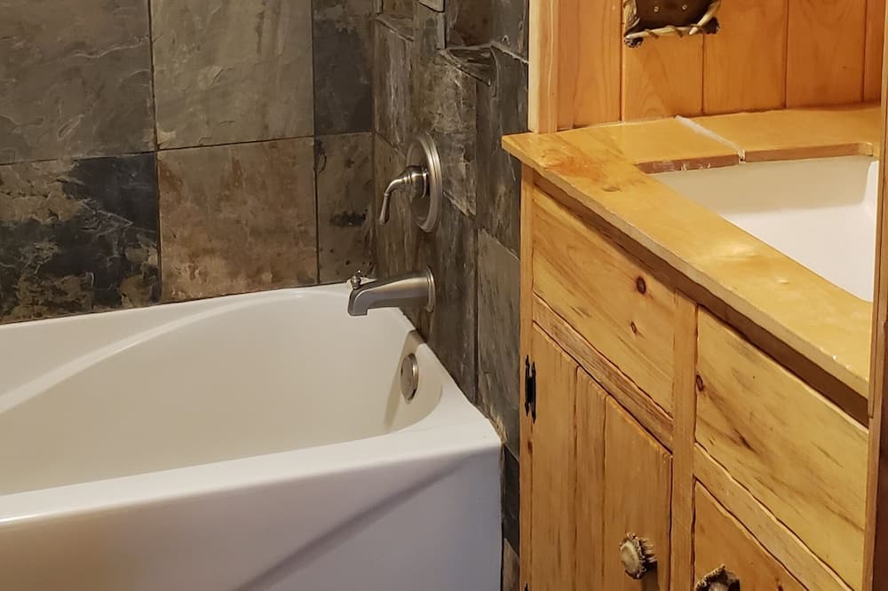 Photo of Bathroom in Isle