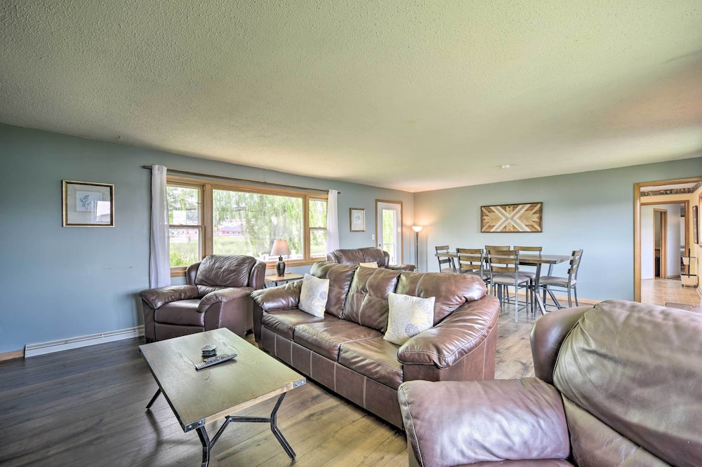 Photo of Livingroom in Lindstrom