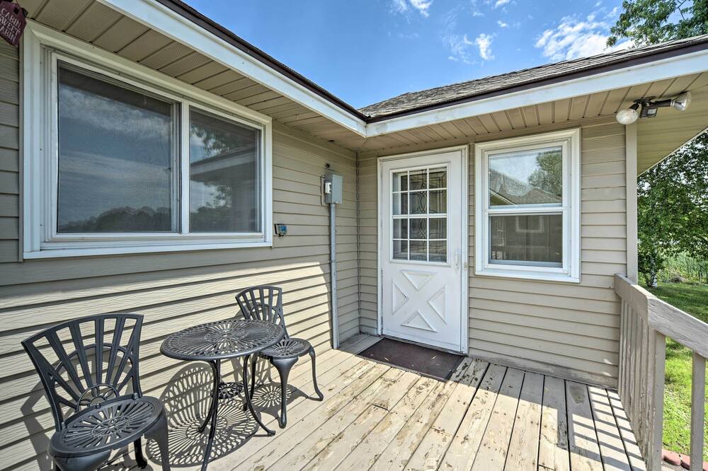 Photo of Patio Balcony in Lindstrom