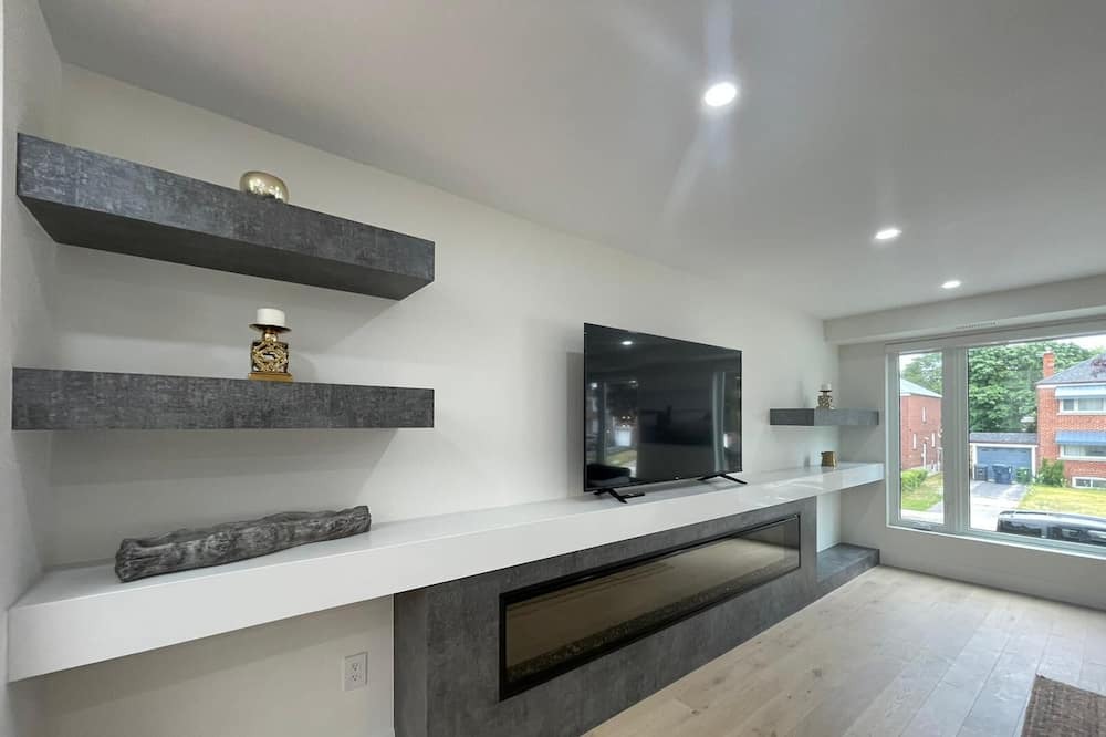 Photo of Kitchen in Birch Cliff