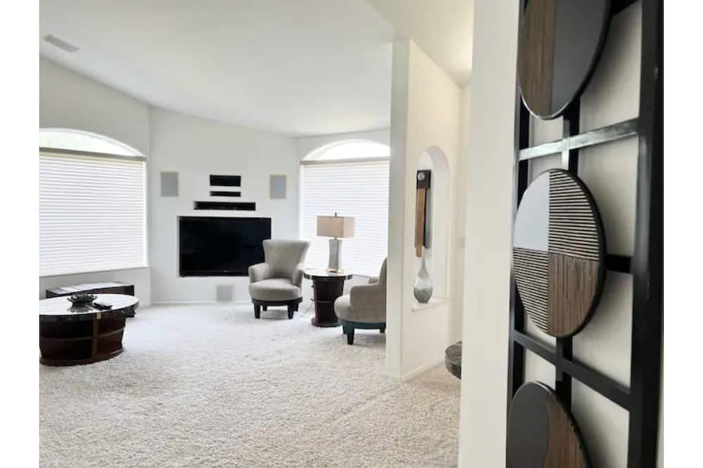 Photo of Bedroom in New York Mills