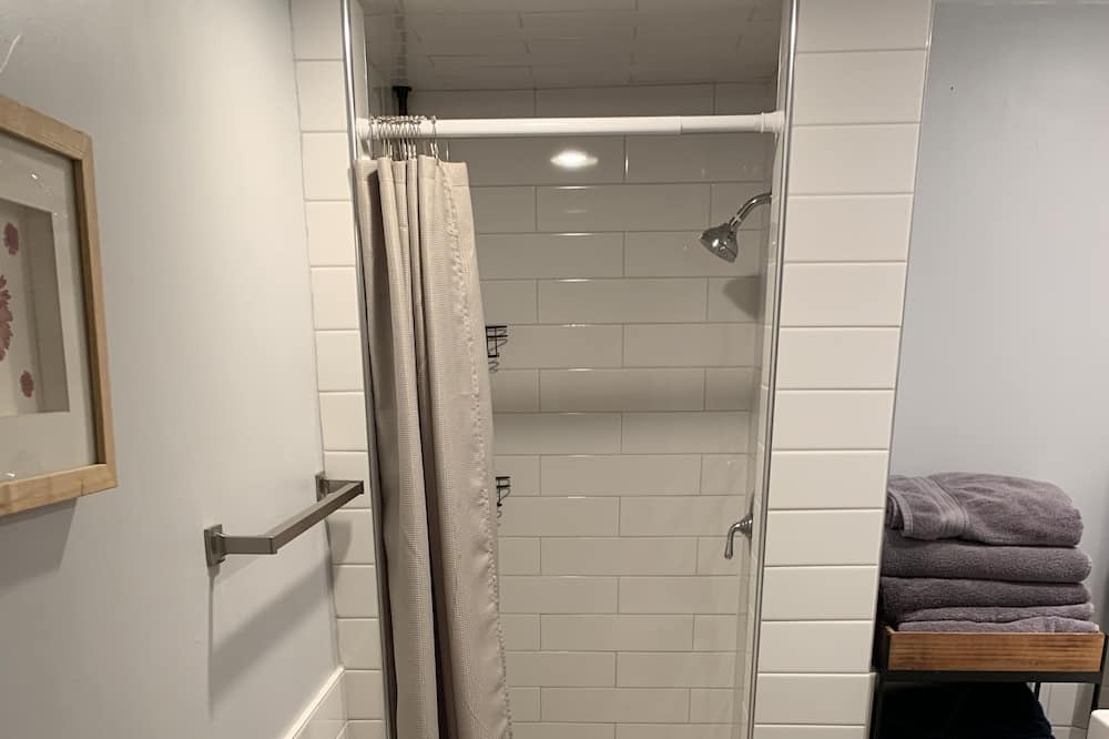 Photo of Bathroom in Linden Hills