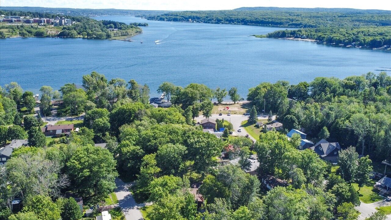 Photo of Outdoor in Tiny