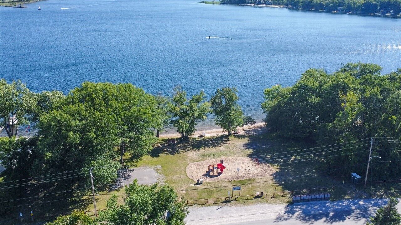 Photo of Outdoor in Tiny