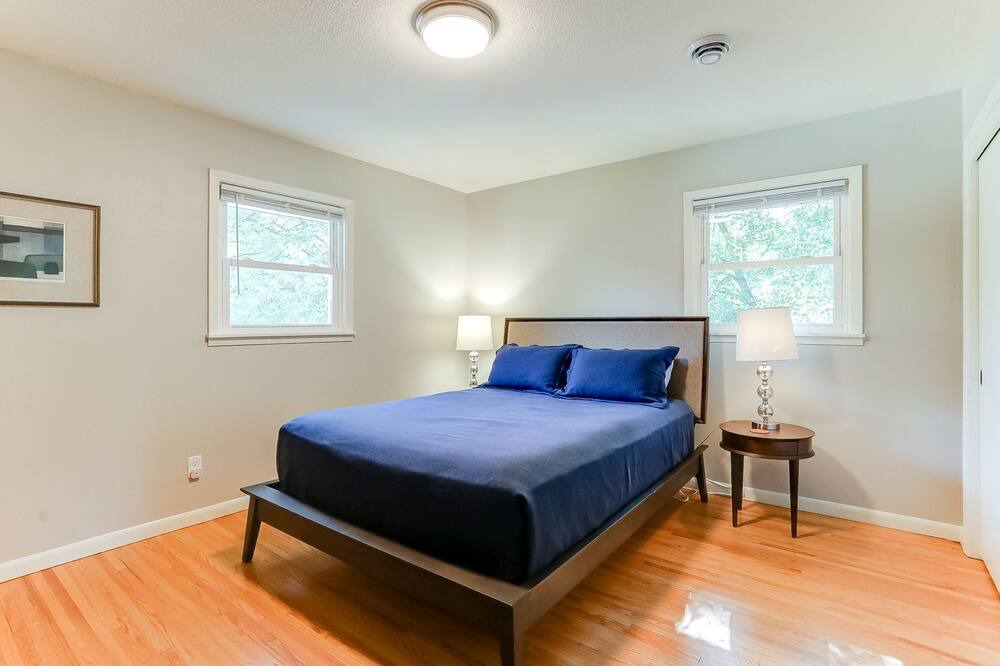 Photo of Bedroom in Merriam Park