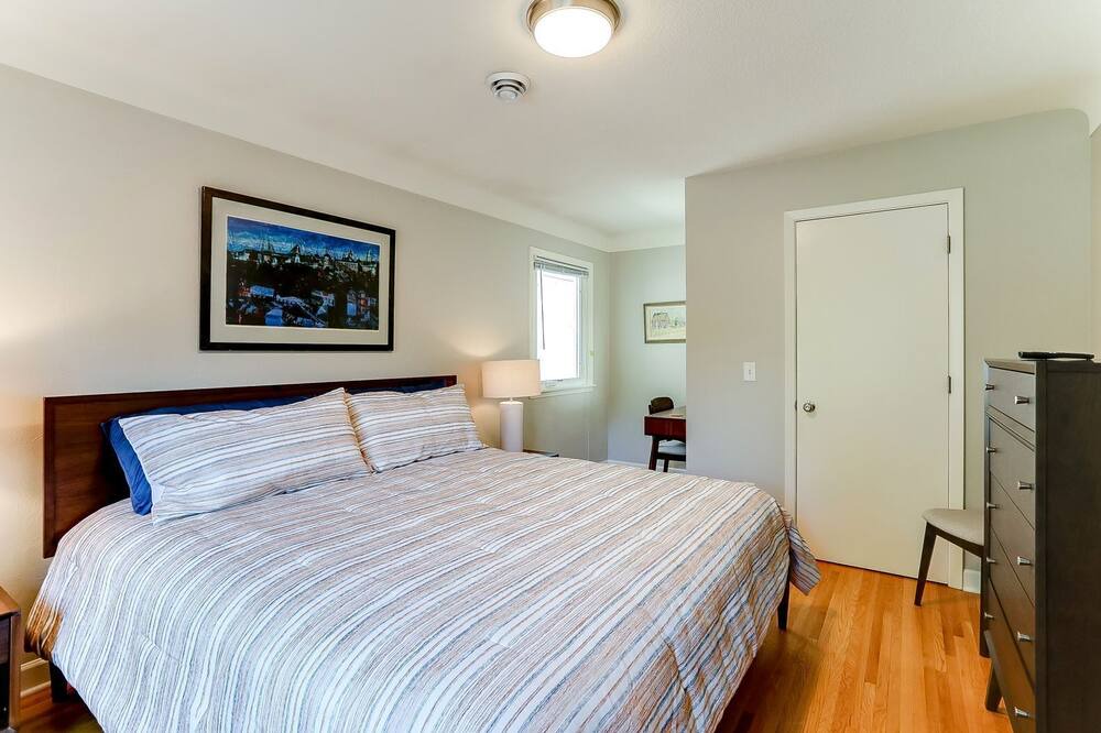 Photo of Bedroom in Merriam Park