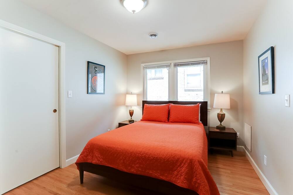 Photo of Bedroom in Merriam Park