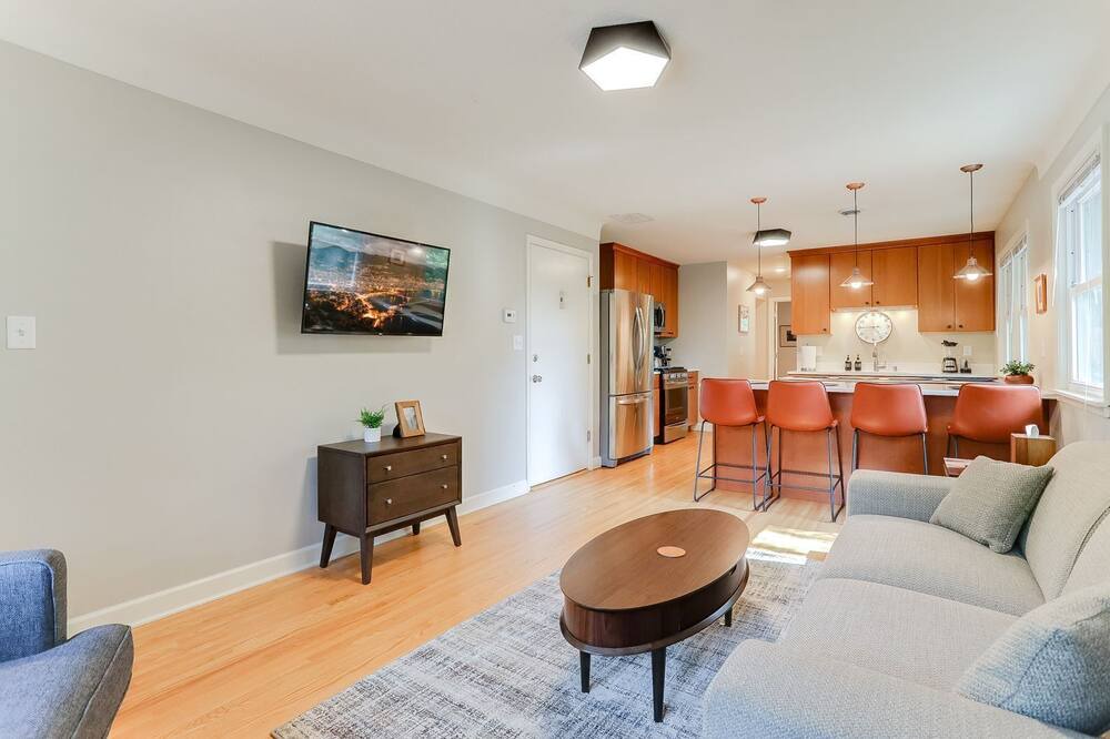 Photo of Livingroom in Merriam Park