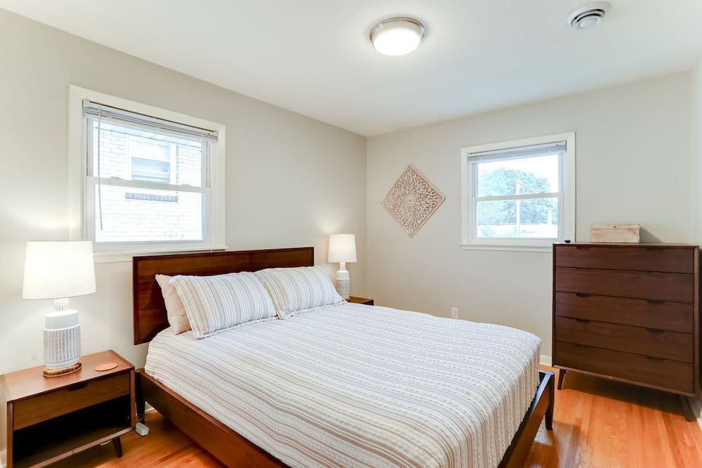 Photo of Bedroom in Merriam Park
