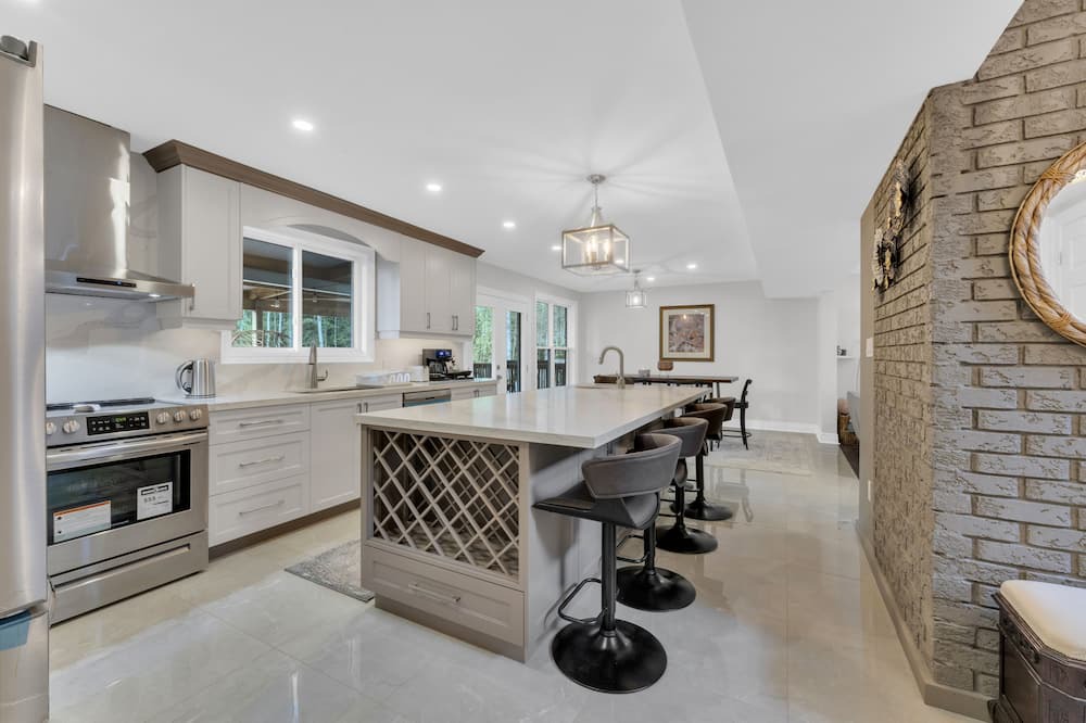 Photo of Kitchen in Scugog