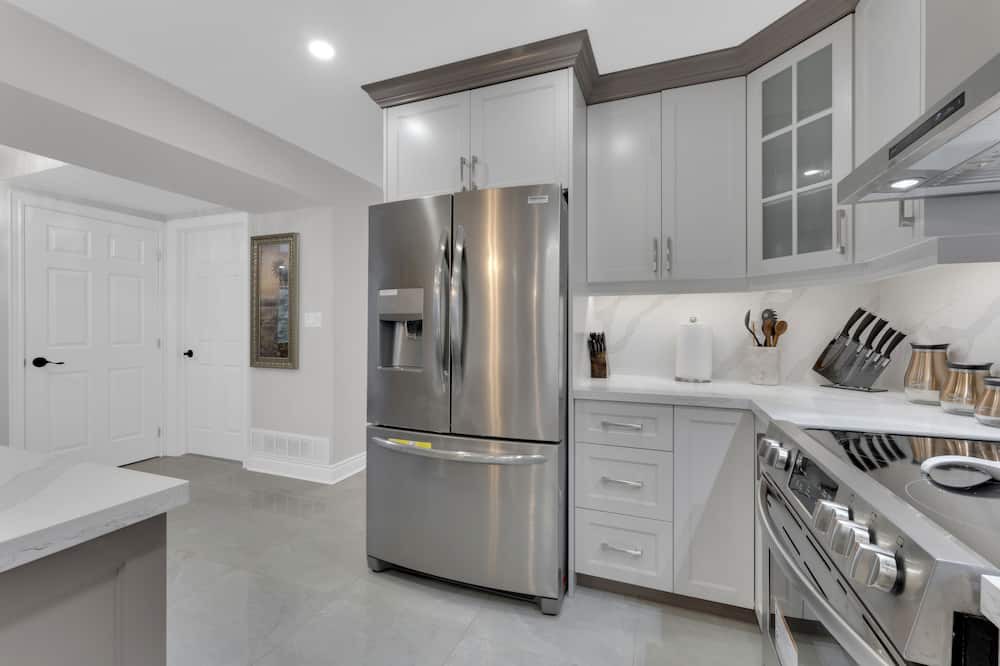 Photo of Kitchen in Scugog