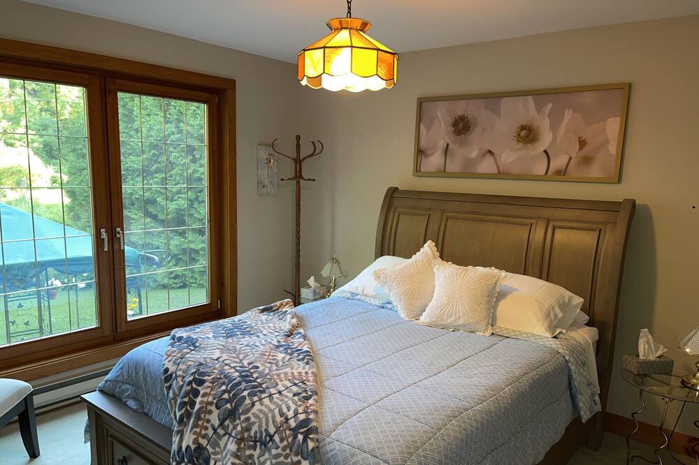 Photo of Bedroom in Caledon