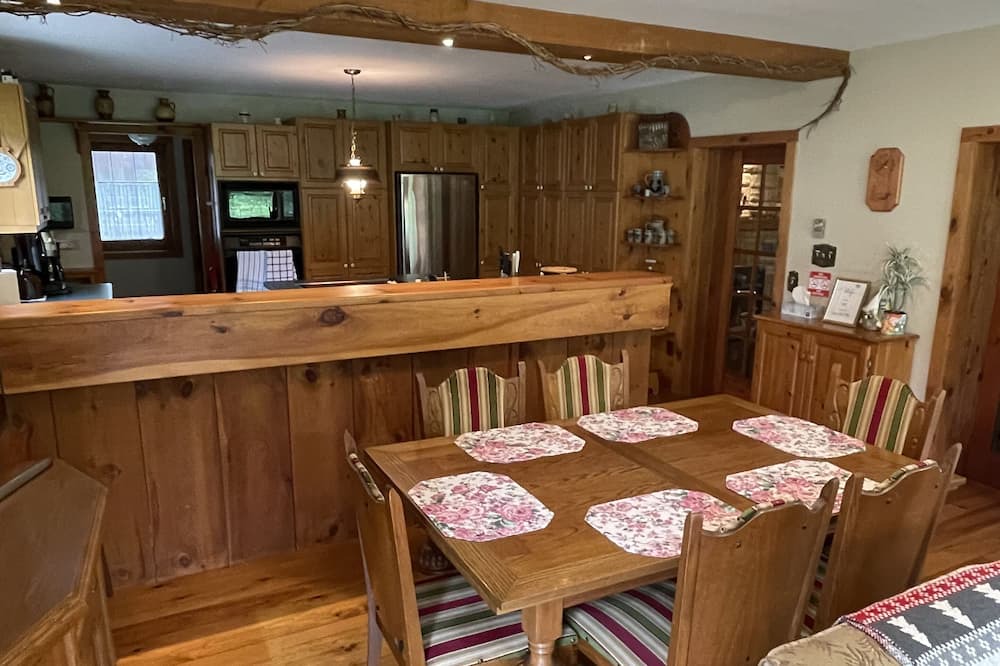 Photo of Kitchen in Caledon