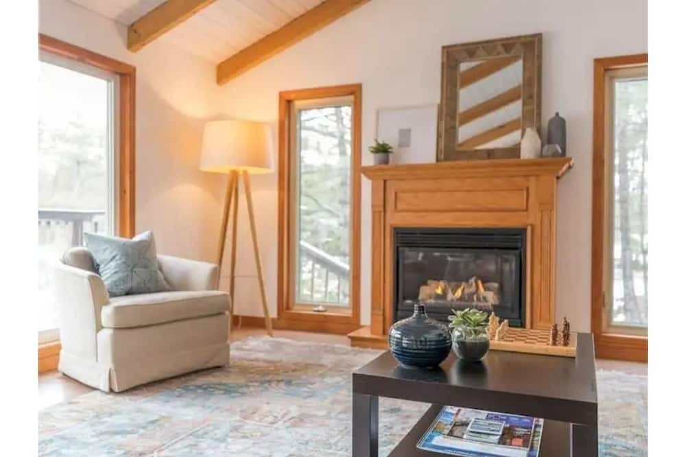 Photo of Livingroom in Selwyn