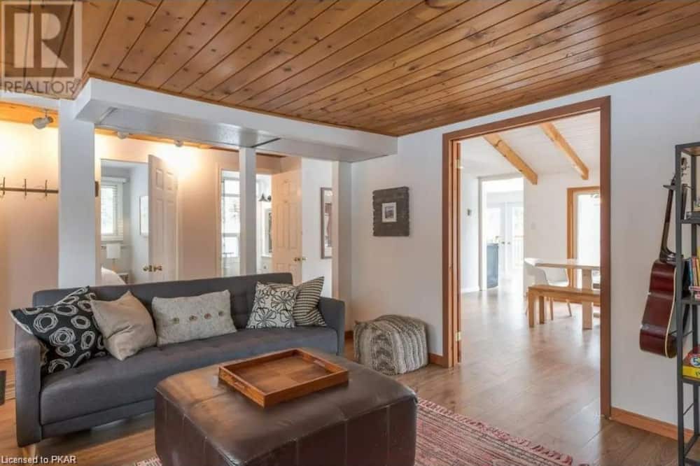 Photo of Livingroom in Selwyn