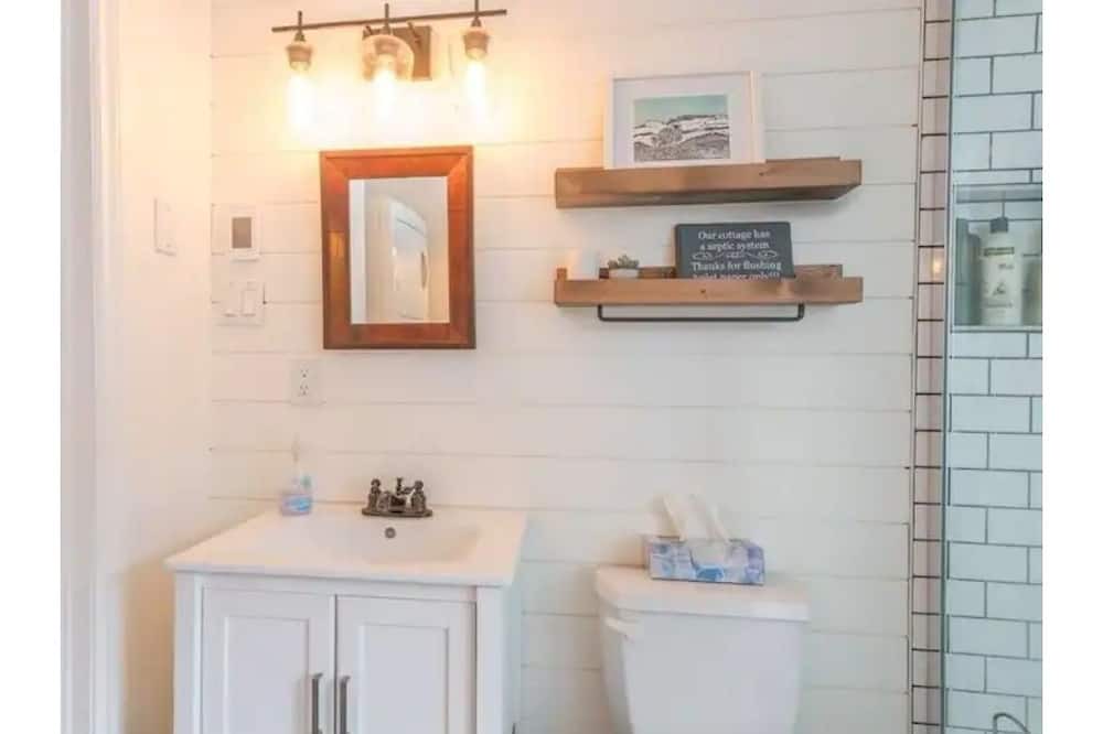 Photo of Bathroom in Selwyn