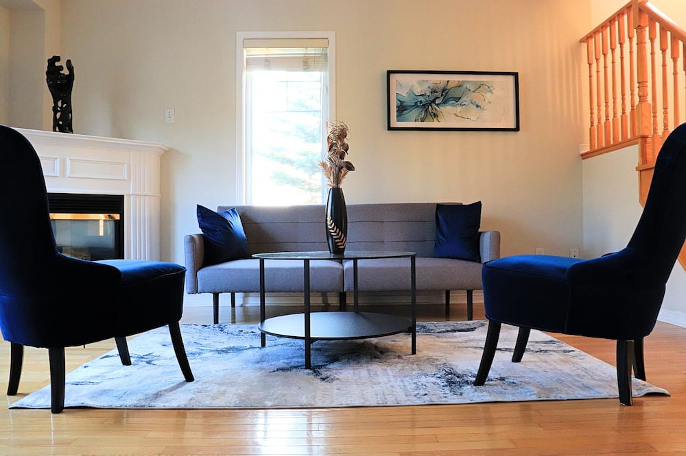 Photo of Livingroom in Whitby