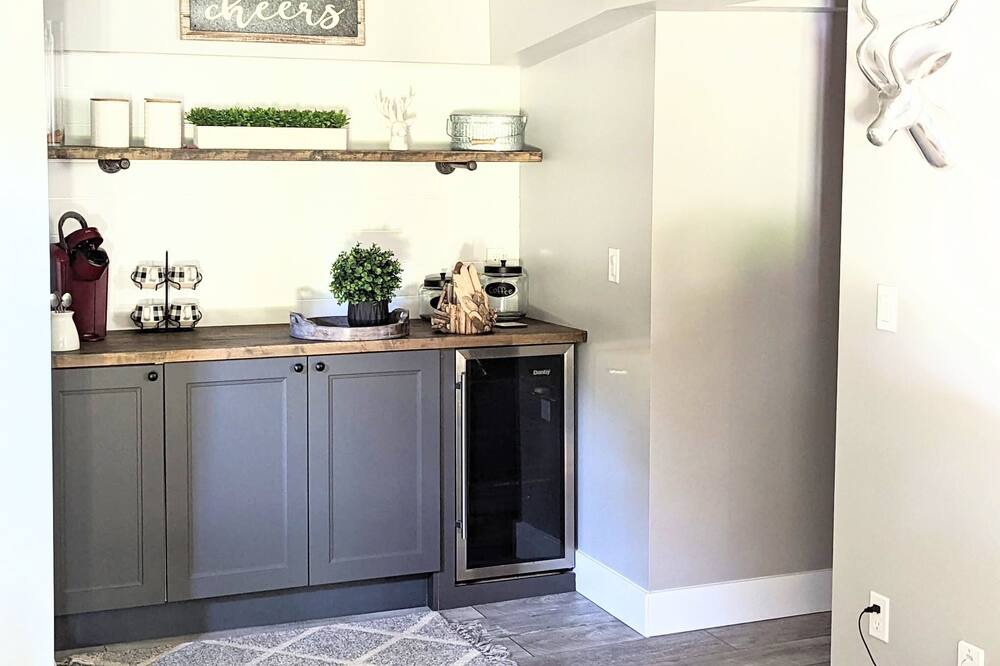 Photo of Kitchen in Marmora and Lake