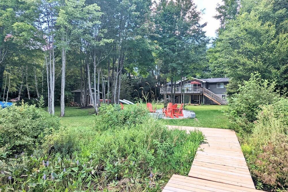Photo of Outdoor in Marmora and Lake