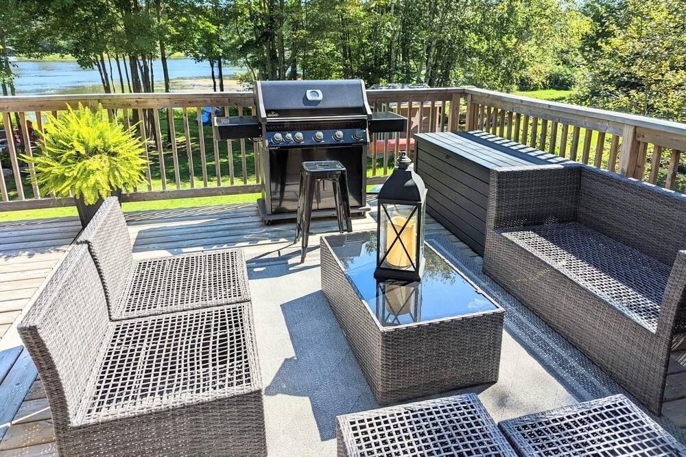 Photo of Patio Balcony in Marmora and Lake