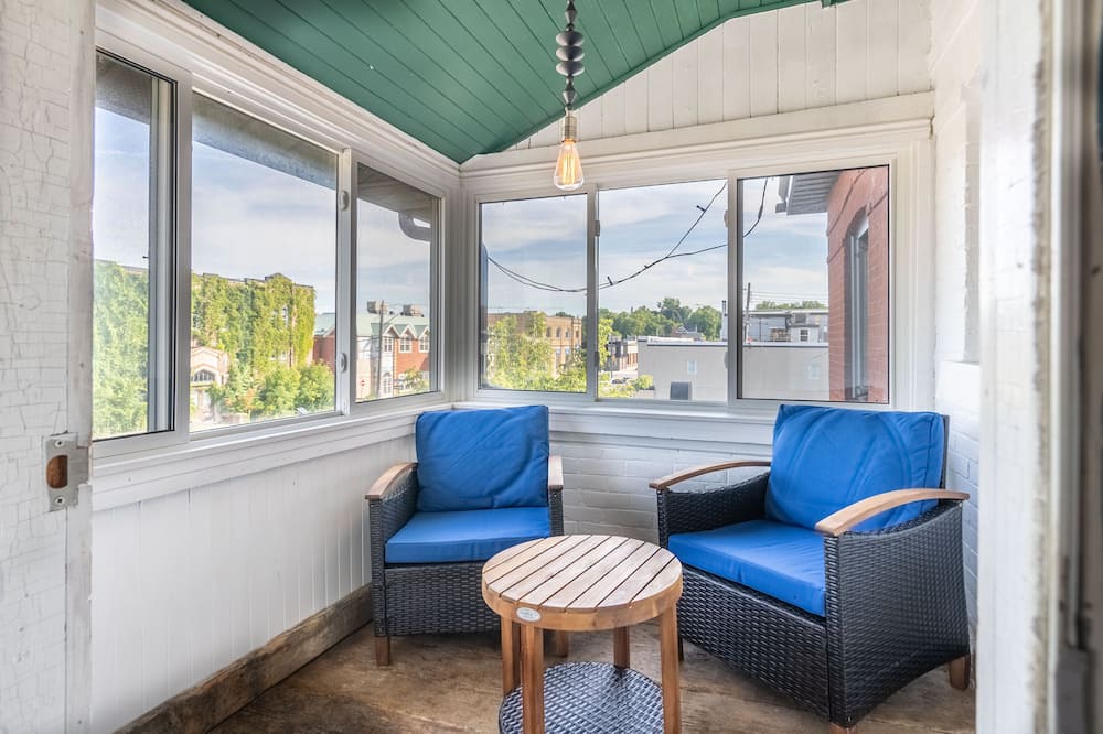 Photo of Livingroom in Midland