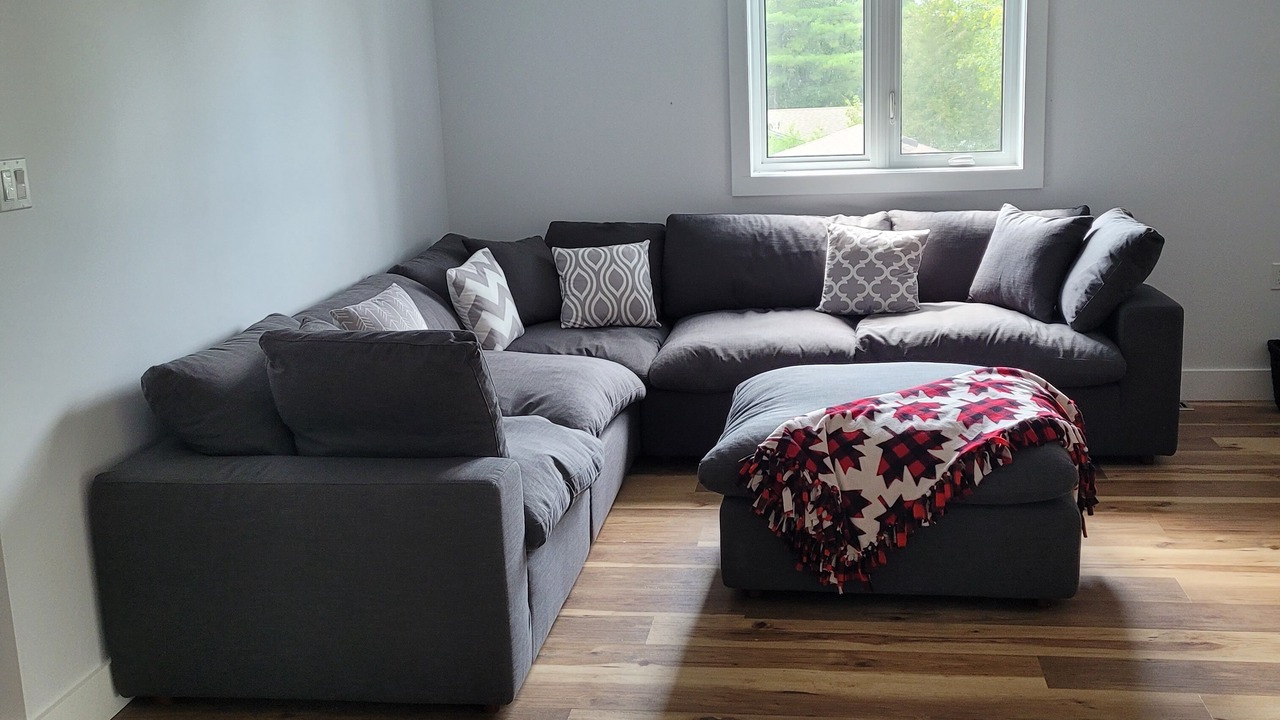 Photo of Livingroom in Kawartha Lakes