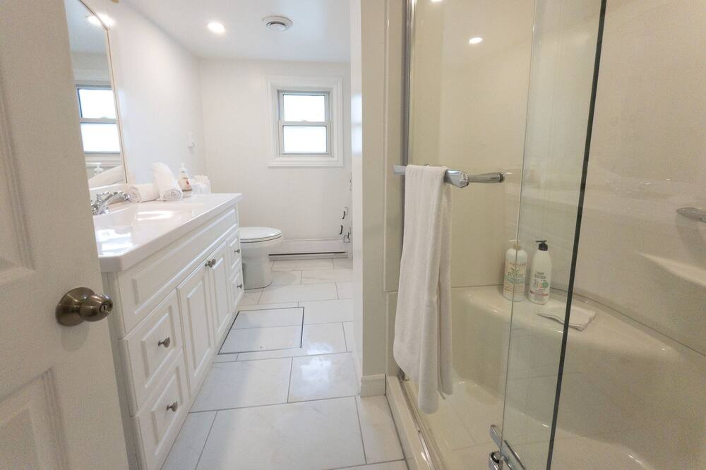 Photo of Bathroom in Marmora