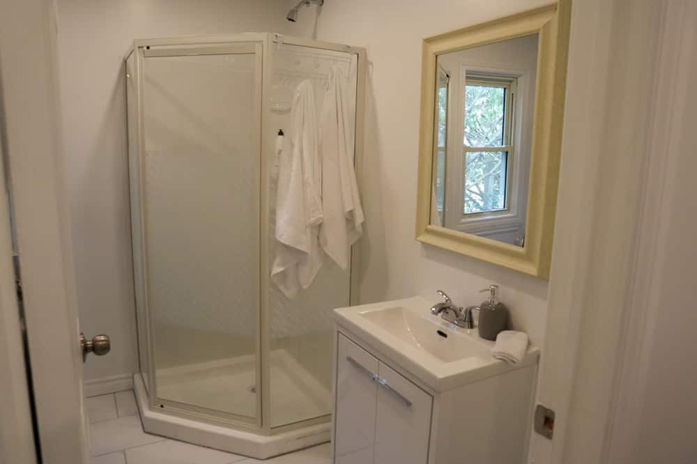 Photo of Bathroom in Marmora
