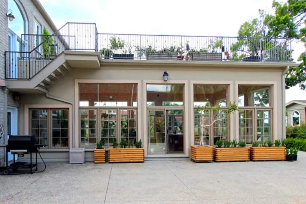 Photo of Outdoor in Grimsby
