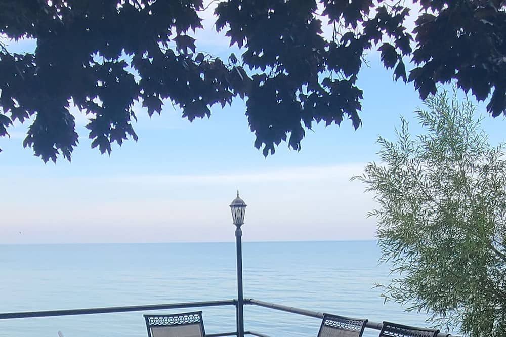 Photo of Patio Balcony in Selkirk