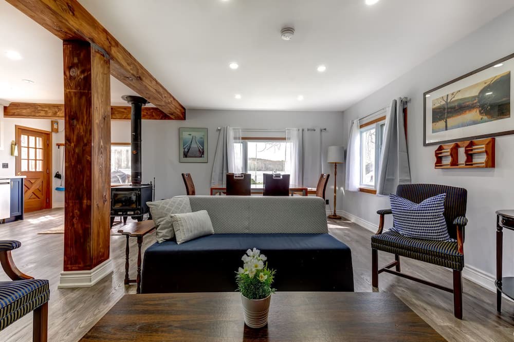 Photo of Livingroom in Hastings