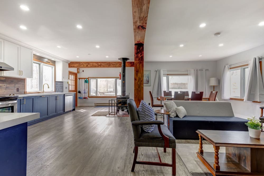 Photo of Livingroom in Hastings