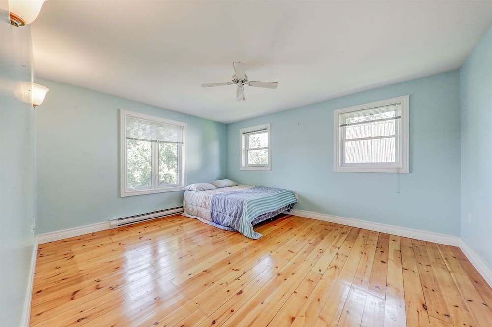 Photo of Bedroom in Rosedale