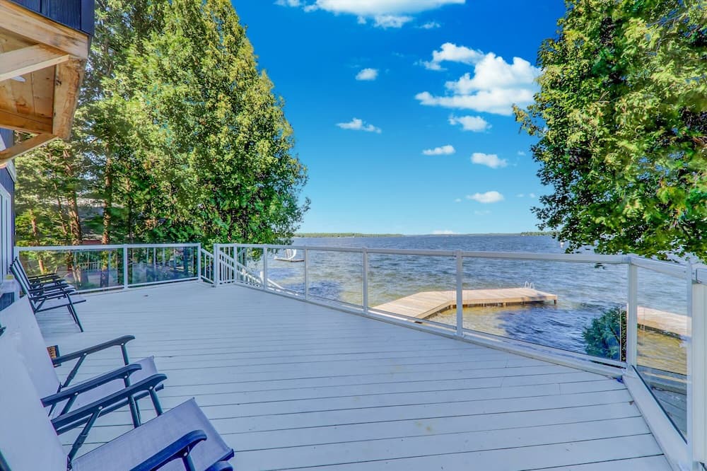 Photo of Outdoor in Rosedale