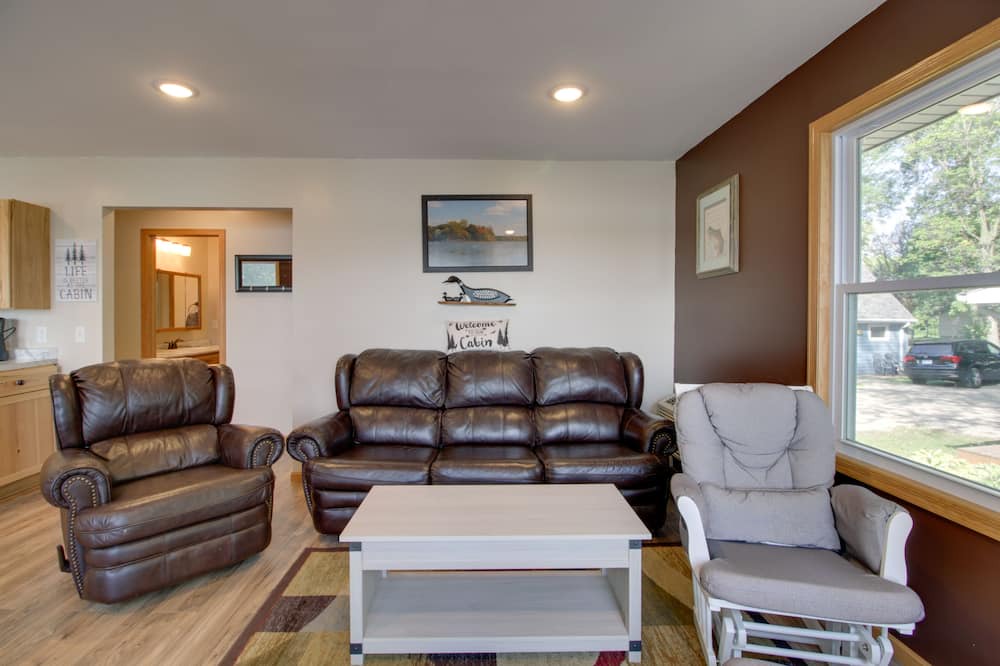 Photo of Livingroom in Watab