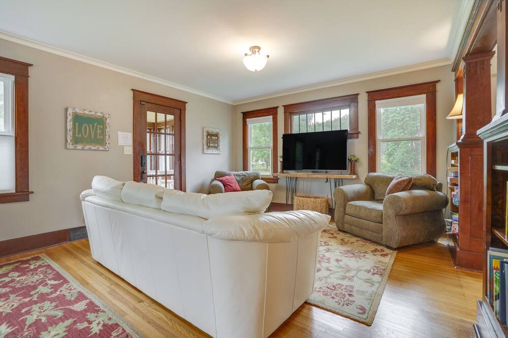 Photo of Bedroom in Lindstrom