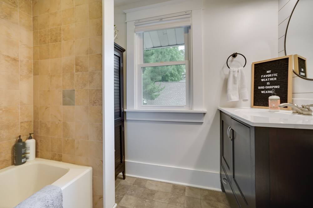Photo of Bathroom in Lindstrom