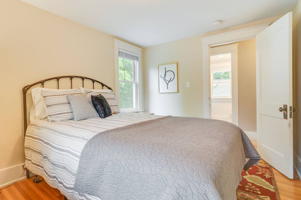 Photo of Bedroom in Lindstrom