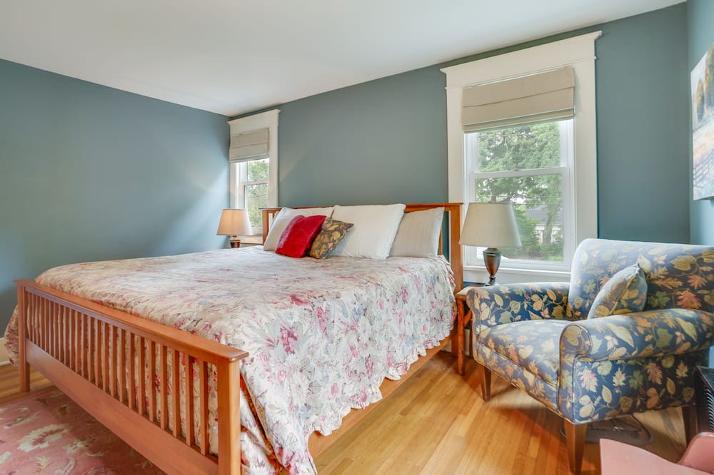 Photo of Bedroom in Lindstrom