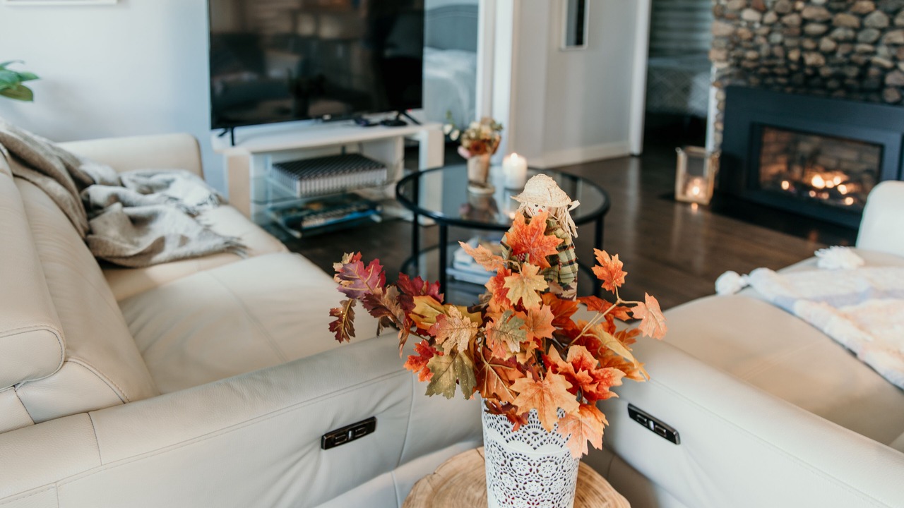 Photo of Livingroom in Chalk River