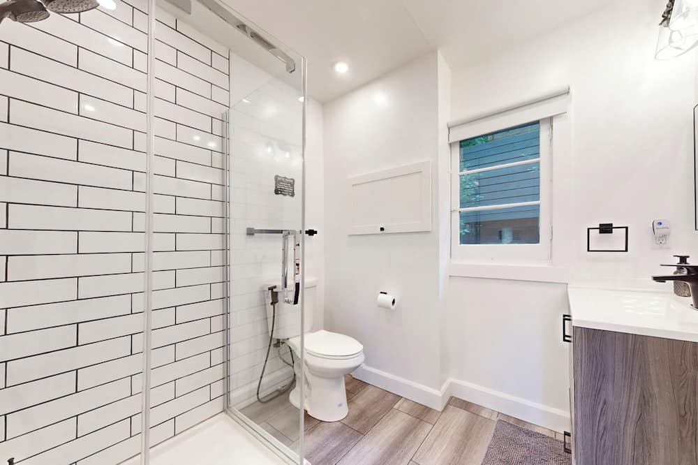 Photo of Bathroom in Roseneath