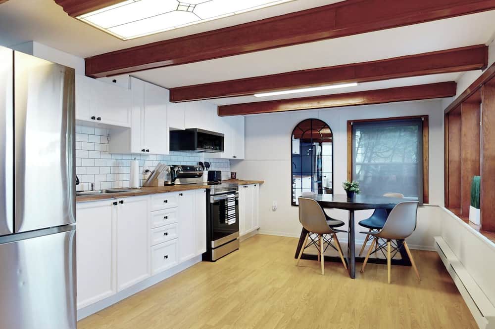 Photo of Kitchen in Roseneath