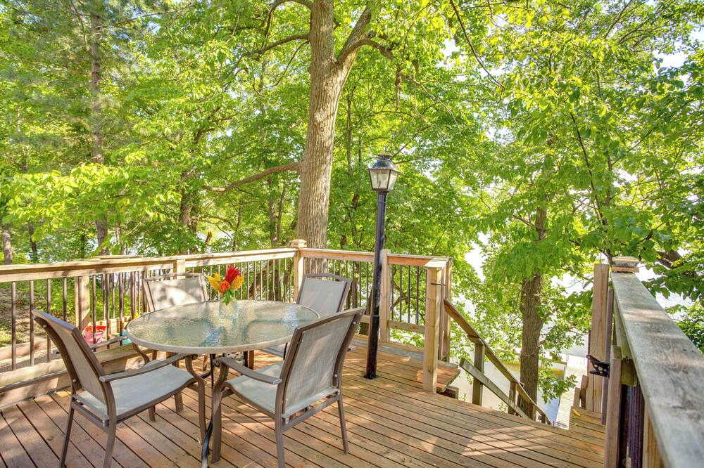 Photo of Outdoor in Maple Lake