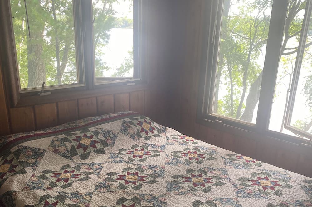 Photo of Bedroom in Pine Brook