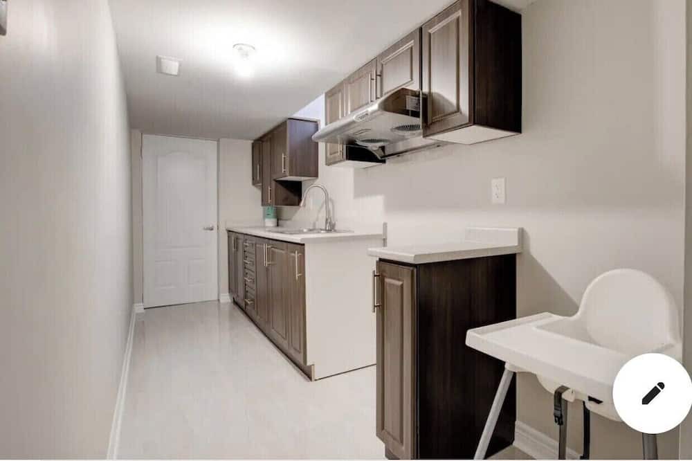 Photo of Kitchen in Meadowvale Village
