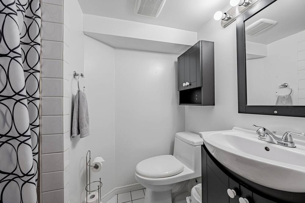 Photo of Bathroom in The Beach Triangle