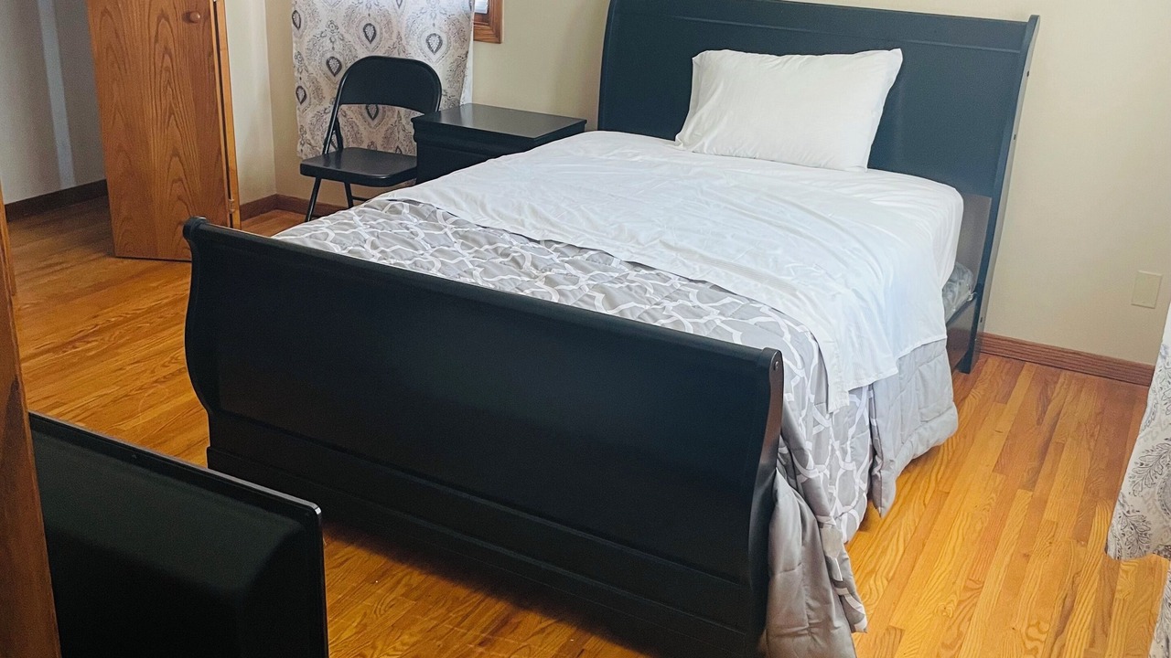 Photo of Bedroom in Burnsville