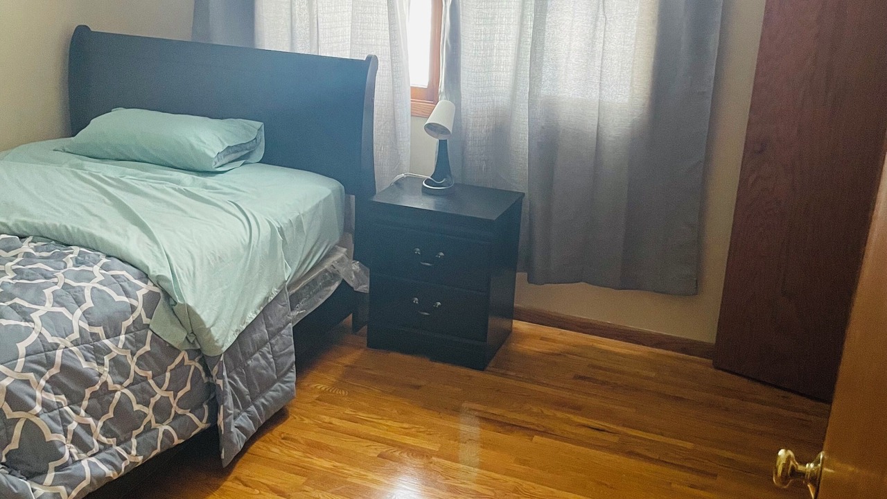 Photo of Bedroom in Burnsville