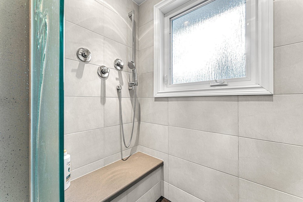 Photo of Bathroom in Erin Mills